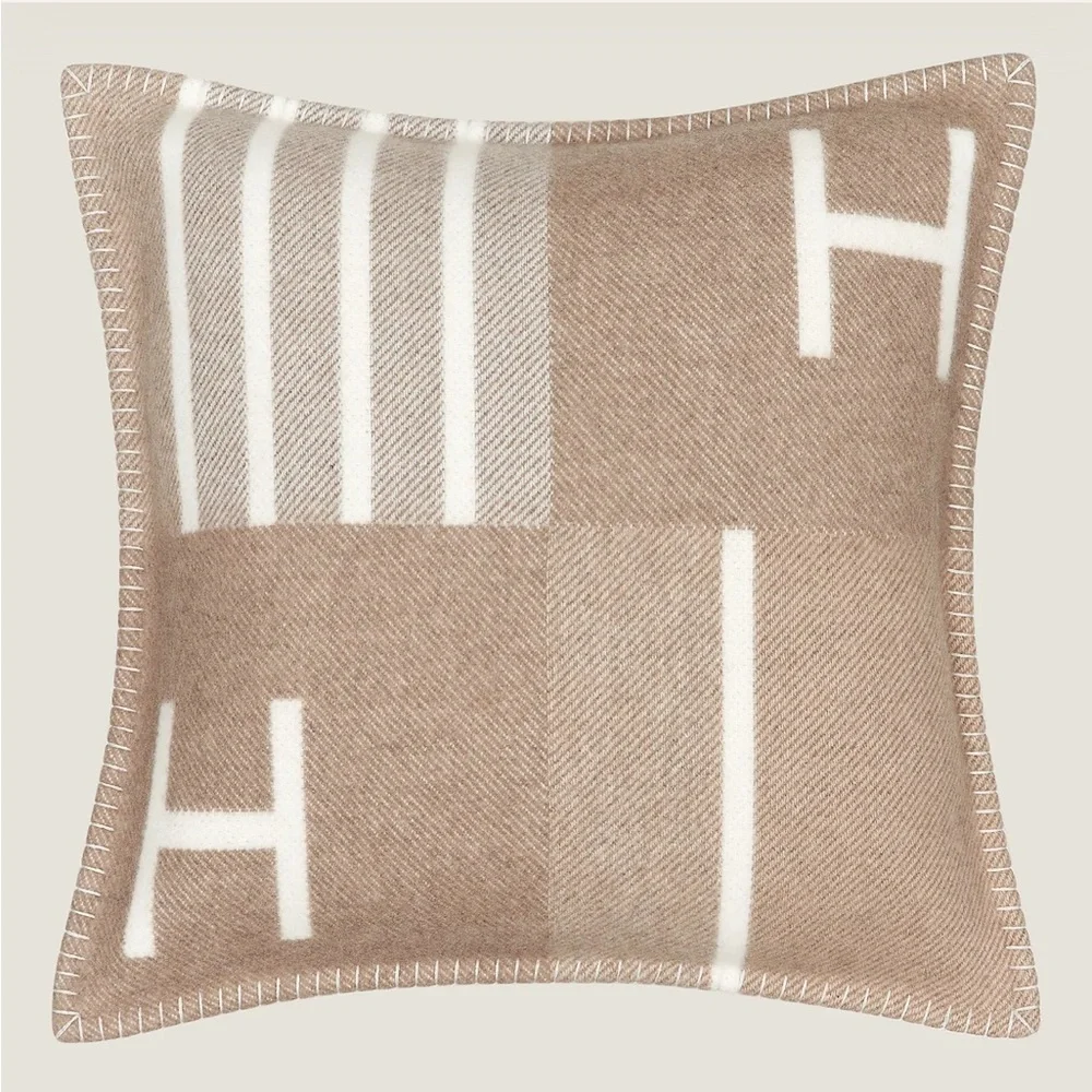 Hermès Brand New Avalon Vibration Pillow - Picture 2 of 7